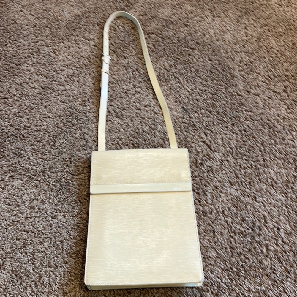 Authentic Epi LV